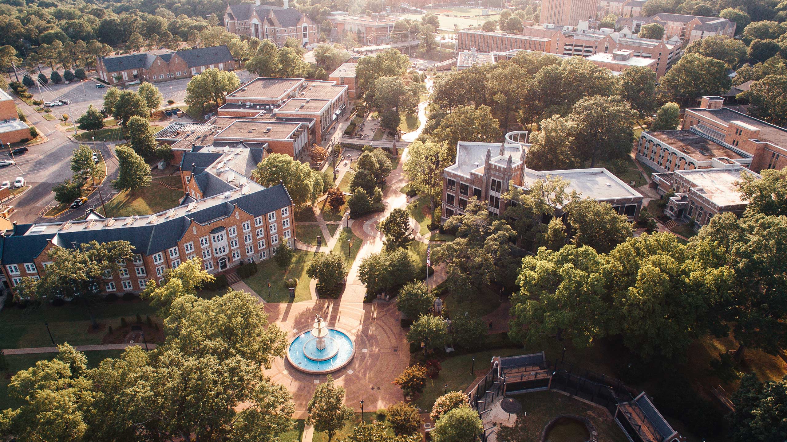 Photo University of North Alabama, a Collegis Education partner